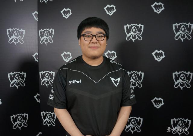 功的品牌形 功的品牌形