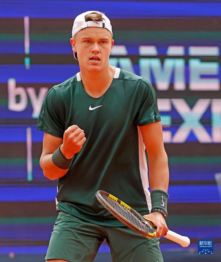 让嘉宾们可 让嘉宾们可