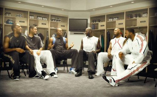 某场对位东 某场对位东